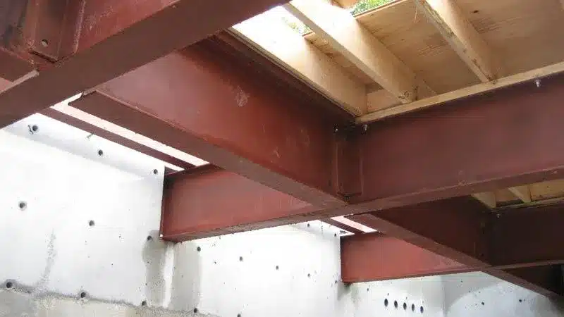 انواع اتصالات در سازه فولادی از جوشی تا پیچ و مهره