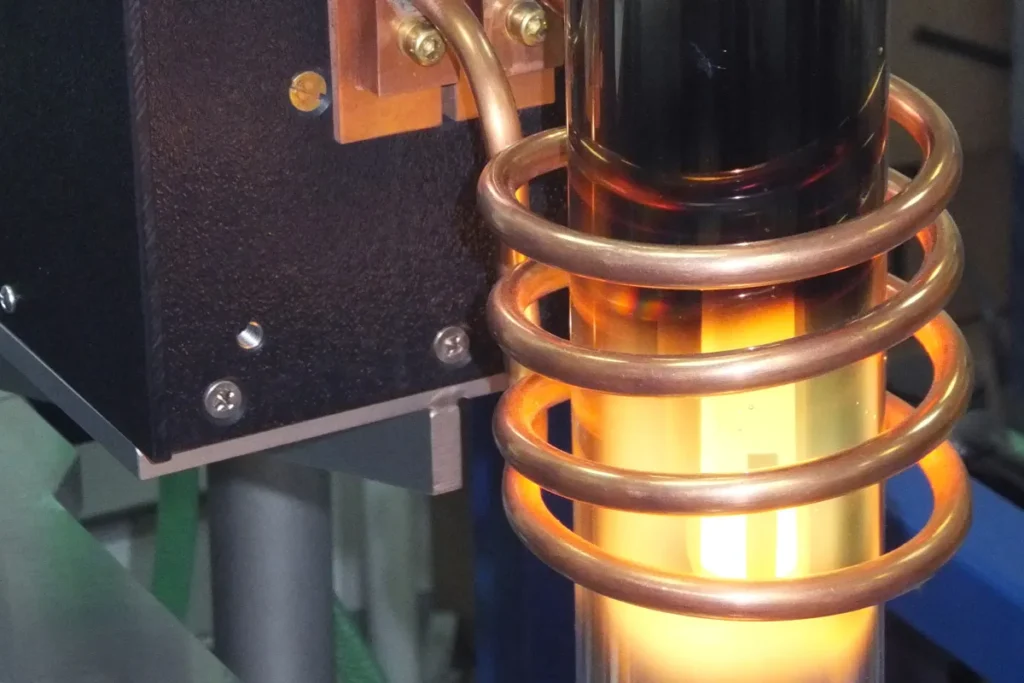 کوره القایی چیست؟ مقایسه با کوره‌های سنتی و قوس الکتریکی3